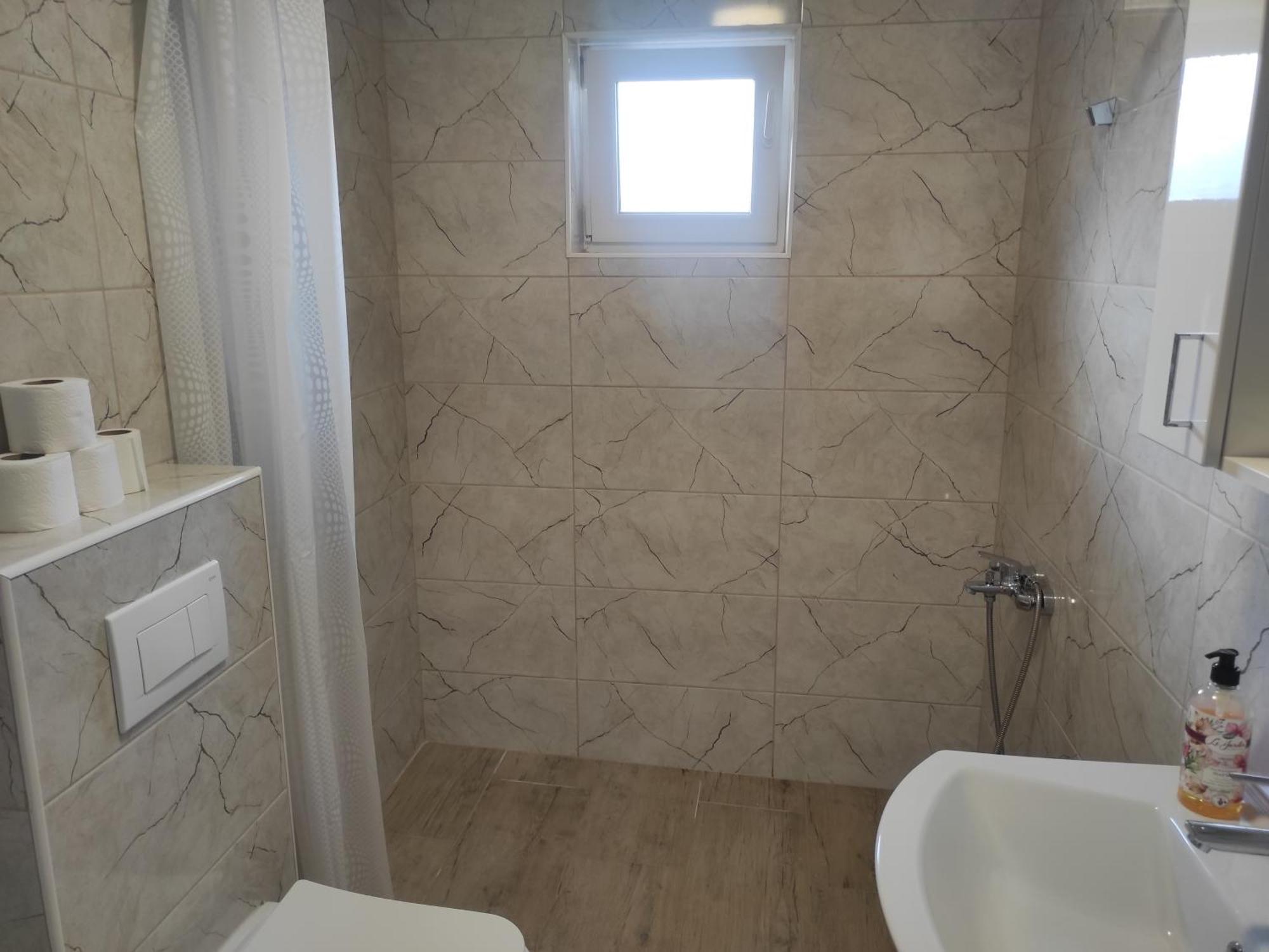 Apartmani Elegance Tuzla Phòng bức ảnh