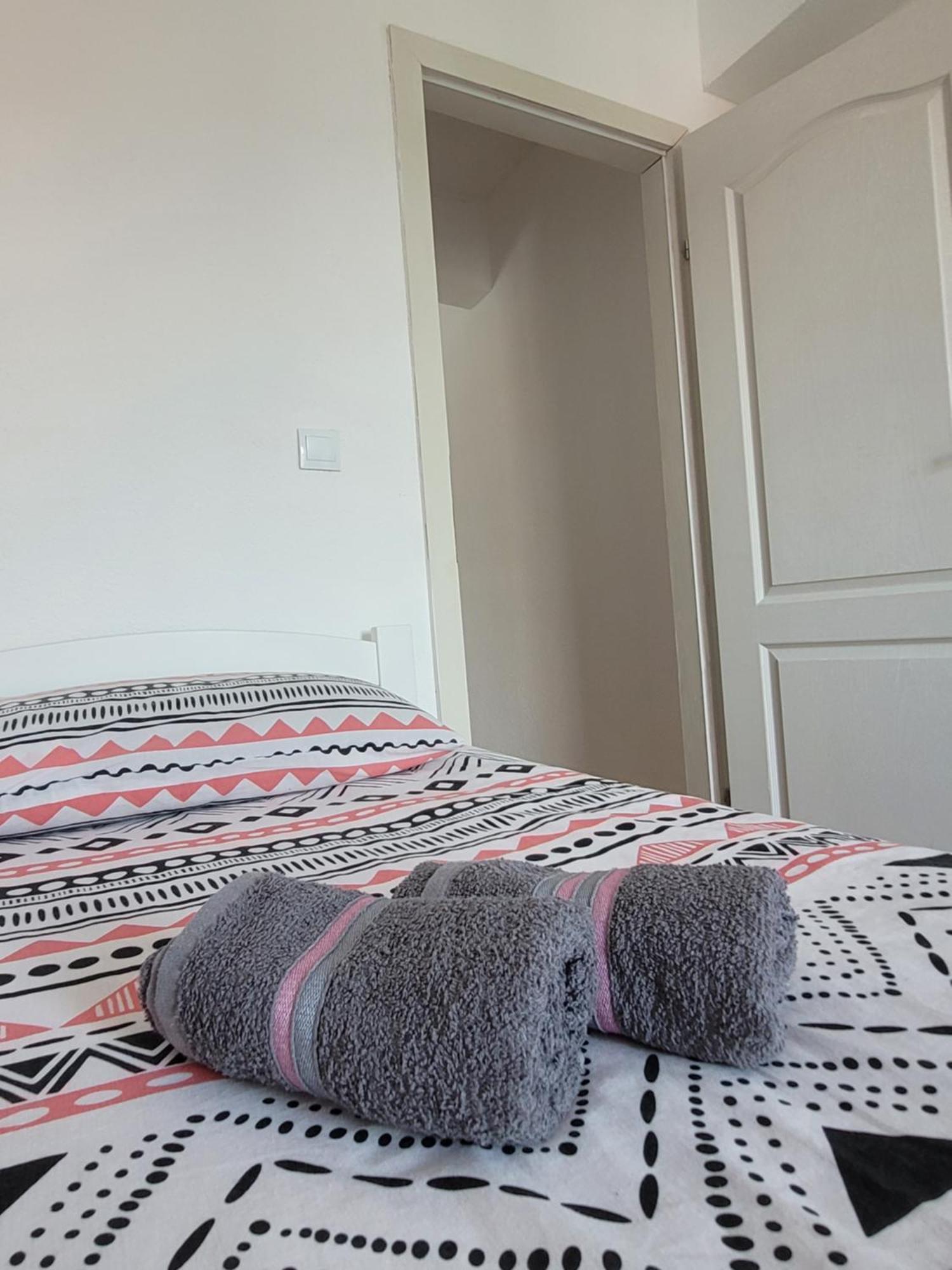 Apartmani Elegance Tuzla Ngoại thất bức ảnh